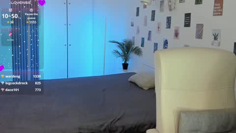 Sasha  online show from January 2025 01:32:01 PM