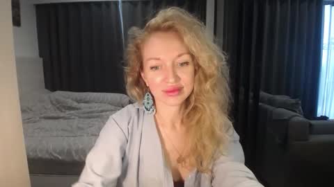 Sasha online show from May 2026 04:29:02 AM