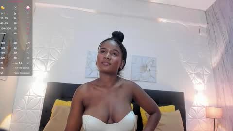 SashhaLux22 online show from November 2025 03:28:01 AM