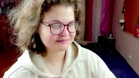 .Alexandra online show from September 2025 09:37:01 PM
