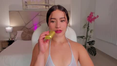 saskia litt online show from September 2025 04:12:02 AM