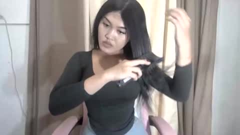 sassy_jenny8 online show from February 2026 05:01:01 PM