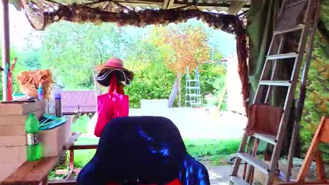 sassy_seasons online show from September 2025 07:30:02 AM