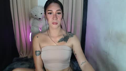  HERA  online show from May 2026 09:33:02 PM