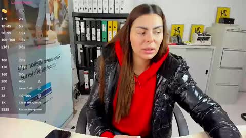 sassytiff online show from February 2025 12:11:01 PM