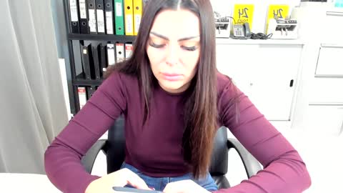 sassytiff online show from November 2025 01:48:02 PM