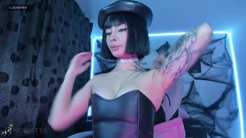    im expecting 300 thumbs up on my altar online show from October 2025 11:18:02 PM