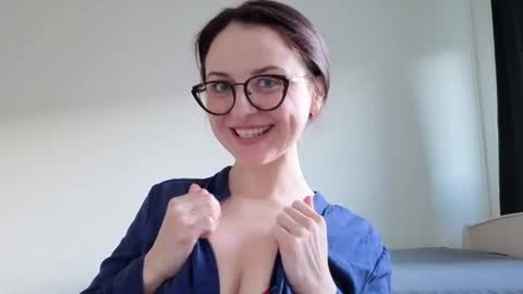 Lori online show from April 2026 05:13:02 PM