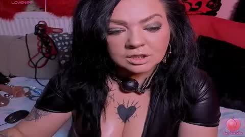 Elena online show from December 2025 03:18:02 PM