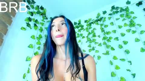 Saturnooo online show from December 2024 12:25:02 PM