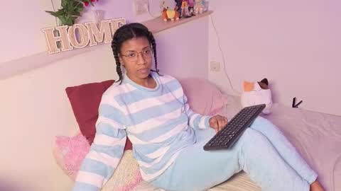 saturno_vibes online show from February 2026 07:26:01 AM