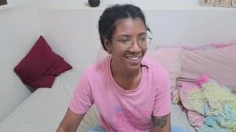 saturno_vibes online show from February 2026 09:29:02 AM