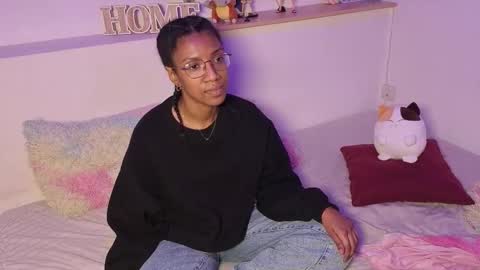 saturno_vibes online show from February 2026 08:47:01 AM