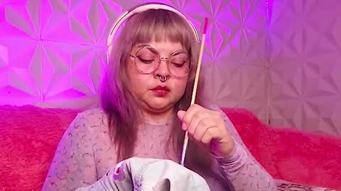 Gina George online show from November 2025 11:43:01 PM