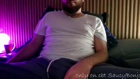 Snapshot of saucybonjo chatting on May 2026 01:47:02 AM Ben online show from May 2026 01:47:02 AM