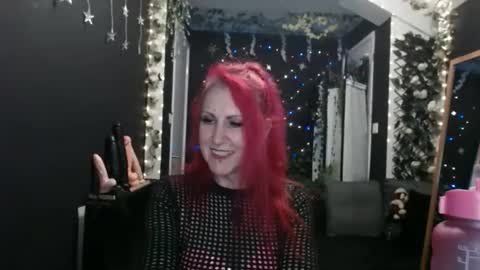 SaucySky online show from January 2025 01:00:01 AM