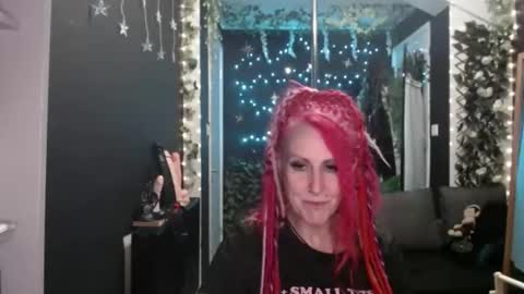 SaucySky online show from September 2025 10:46:01 PM