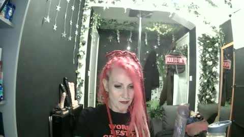 SaucySky online show from June 2026 09:05:02 PM