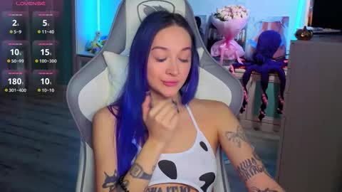 Ariel online show from November 2025 02:44:02 AM