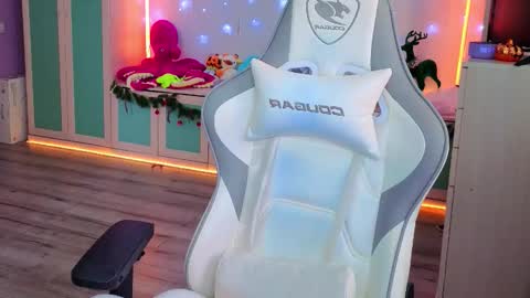 Ariel online show from January 2026 04:38:02 AM