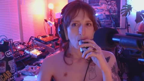 Snapshot of savagewaves chatting on April 2026 04:13:02 AM savagewaves online show from April 2026 04:13:02 AM