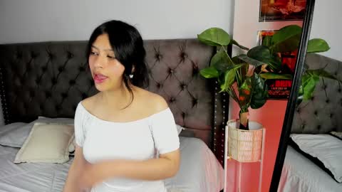 Snapshot of savannah_cameron chatting on February 2025 12:25:02 PM Savannah online show from February 2025 12:25:02 PM