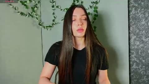 Snapshot of savannah_h chatting on June 2026 08:11:01 PM savannah_h online show from June 2026 08:11:01 PM