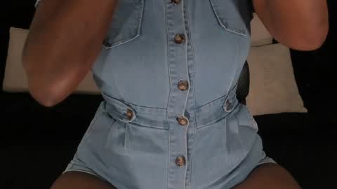 Snapshot of savannahstorm_ chatting on January 2025 12:18:01 PM S a v a n n a h online show from January 2025 12:18:01 PM