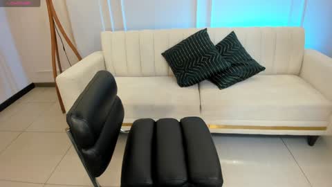 Snapshot of savannahstorm_ chatting on February 2025 12:16:01 PM S a v a n n a h online show from February 2025 12:16:01 PM