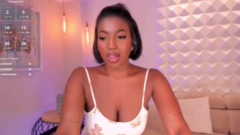 Snapshot of savannahstorm_ chatting on February 2025 10:36:02 PM S a v a n n a h online show from February 2025 10:36:02 PM