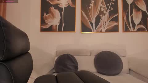 Snapshot of savannahstorm_ chatting on November 2025 08:52:01 PM S a v a n n a h online show from November 2025 08:52:01 PM