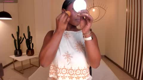 Snapshot of savannahstorm_ chatting on November 2025 01:17:02 PM S a v a n n a h online show from November 2025 01:17:02 PM