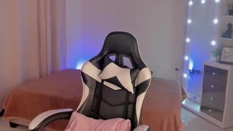 Savannahwildee online show from February 2025 03:19:01 PM