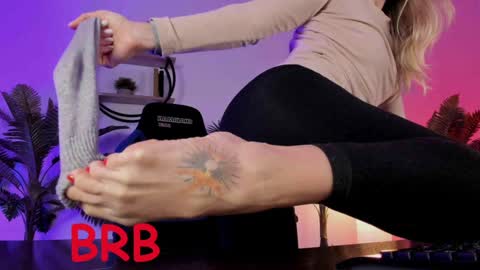 save the qween online show from January 2025 08:45:01 AM