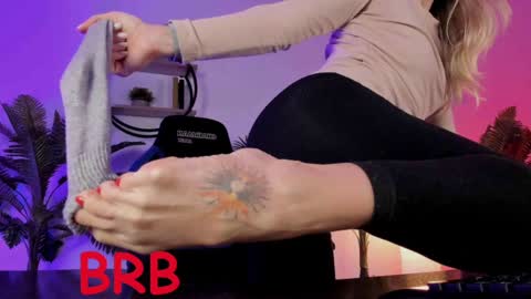 save the qween online show from January 2025 08:57:02 AM