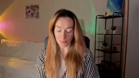 save the qween online show from December 2025 07:25:01 AM