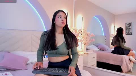 Snapshot of savina_ricci chatting on June 2026 03:16:01 AM savina_ricci online show from June 2026 03:16:01 AM