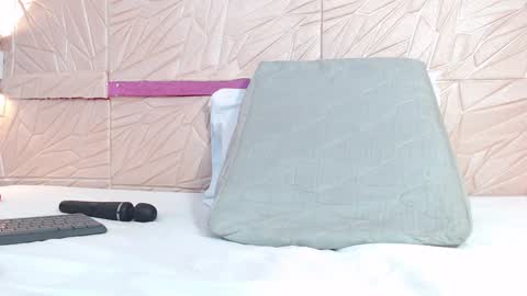 savory_pussy18 online show from January 2025 02:13:01 PM