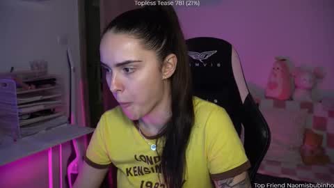 Naomi online show from December 2025 07:53:02 PM