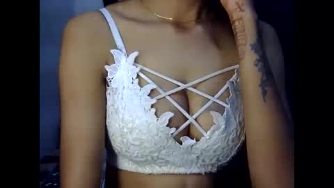 saxee online show from December 2025 06:25:01 PM