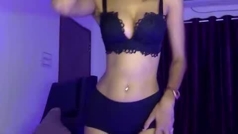 Snapshot of saxee_love chatting on May 2026 01:16:01 PM saxee online show from May 2026 01:16:01 PM