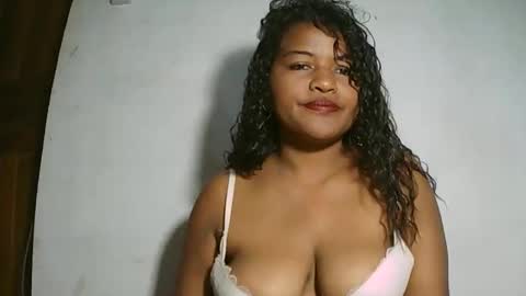 saylla1 online show from February 2026 06:17:01 AM