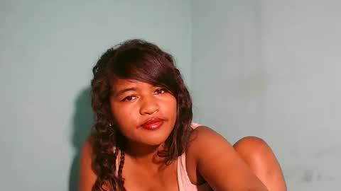 saylla1 online show from March 2026 07:33:01 PM