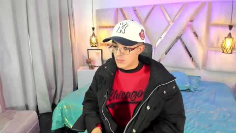 Sayron online show from December 2025 11:59:01 AM