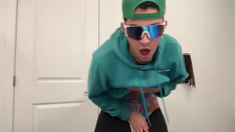 Snapshot of sbouchikh03 chatting on December 2025 03:46:02 AM sbouchikh03 online show from December 2025 03:46:02 AM