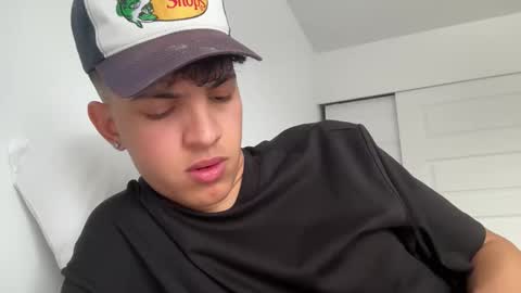 Snapshot of sbouchikh03 chatting on January 2026 06:46:02 PM sbouchikh03 online show from January 2026 06:46:02 PM