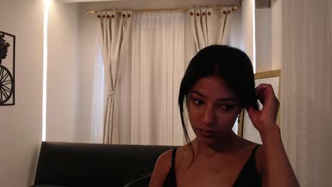 Snapshot of scarleet_miaa chatting on April 2026 07:34:01 PM Scaelet Mia online show from April 2026 07:34:01 PM