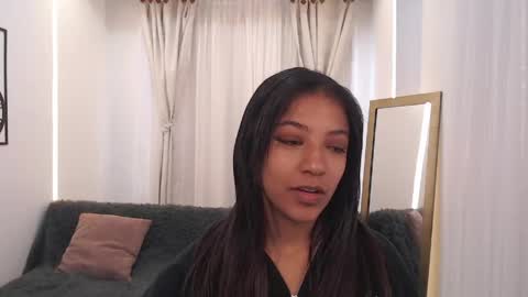 Snapshot of scarleet_miaa chatting on May 2026 08:25:01 PM Scaelet Mia online show from May 2026 08:25:01 PM