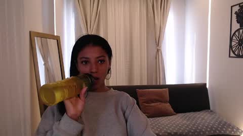 Snapshot of scarleet_miaa chatting on June 2026 08:25:02 PM Scaelet Mia online show from June 2026 08:25:02 PM