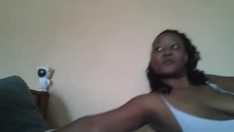 scarlet_25142359 online show from October 2025 10:03:02 AM